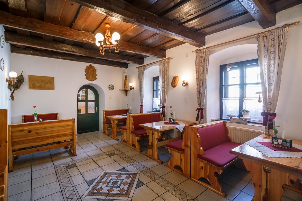 Penzion - Restaurant Atrium Poprád Kültér fotó