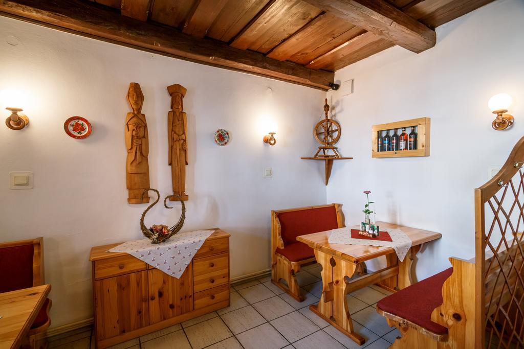 Penzion - Restaurant Atrium Poprád Kültér fotó